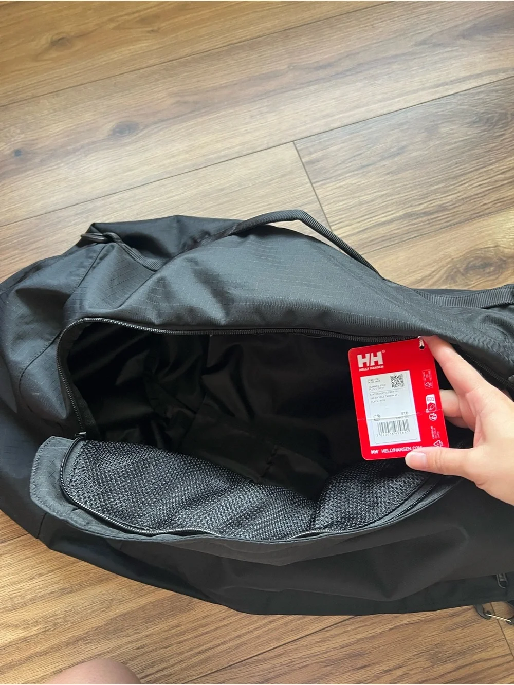 HELLY HANSEN Canyon Duffel Pack 50L Black Backpack Duffel Convertible Travel Bag
